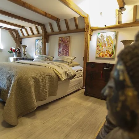 Bed & Breakfast Of Art Bed & Breakfast
